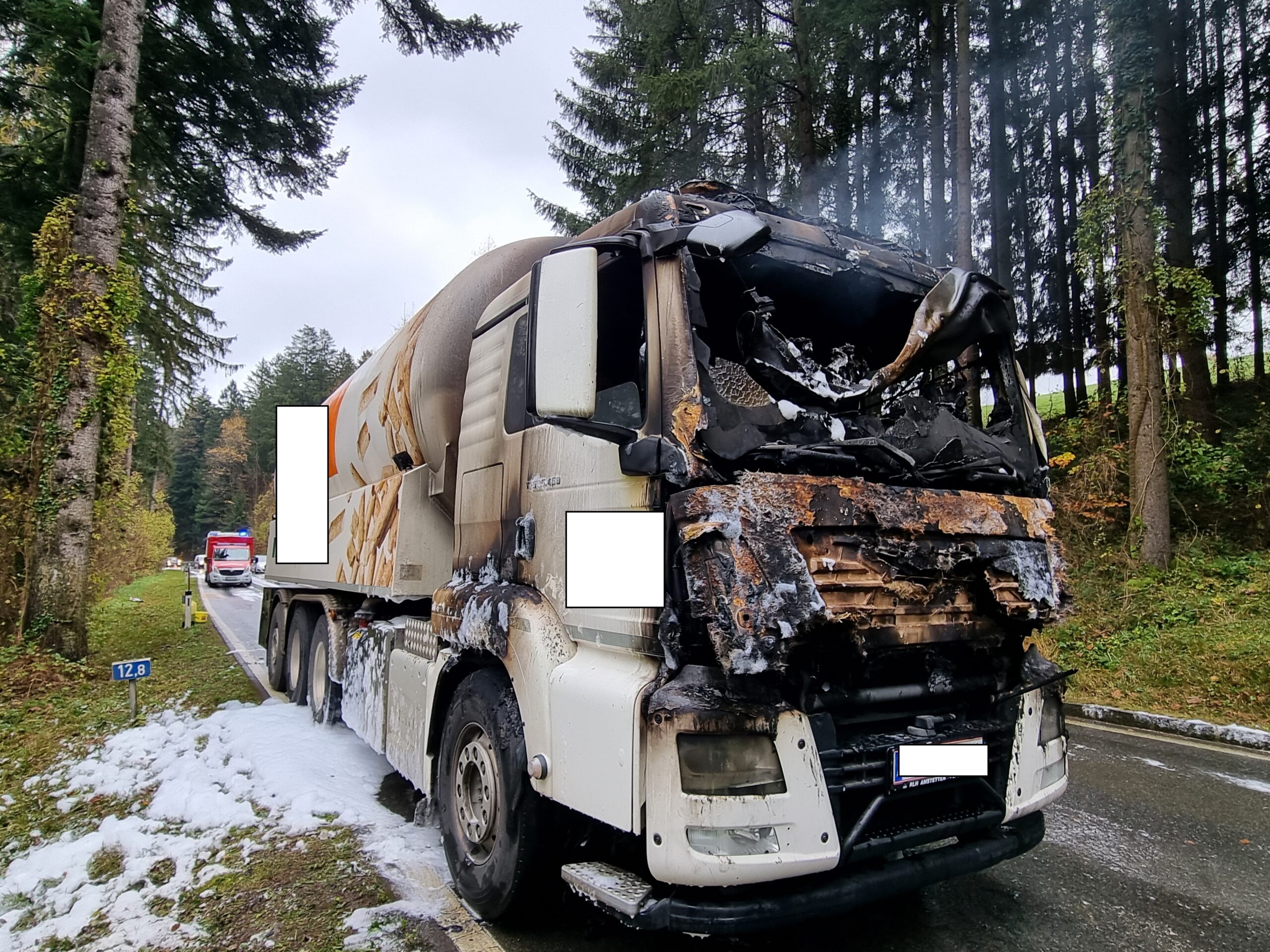 LKW Brand auf der B22