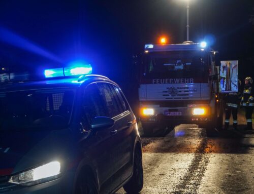 Vollbesetzter PKW verunfallt in Figelsberg (Gde. Wolfpassing)