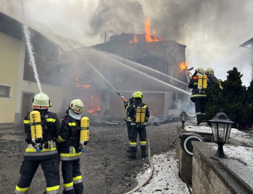 120 Florianis bei Großbrand in St. Georgen/L.