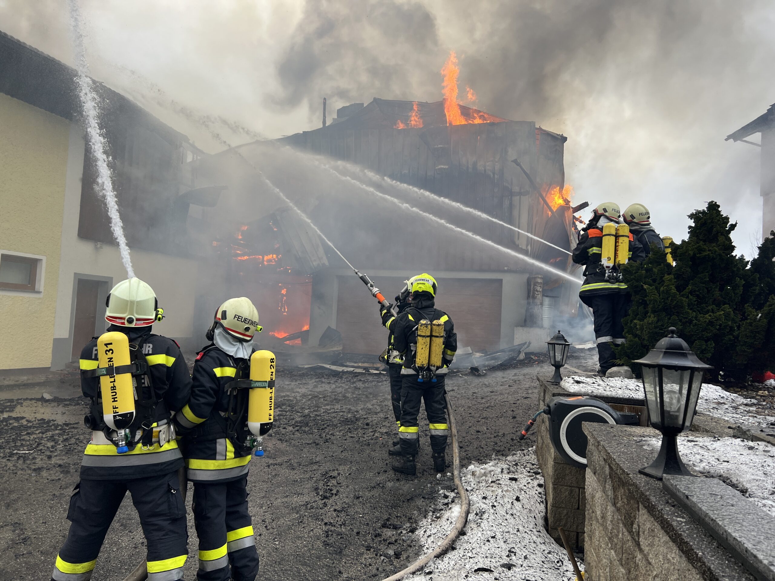 120 Florianis bei Großbrand in St. Georgen/L.