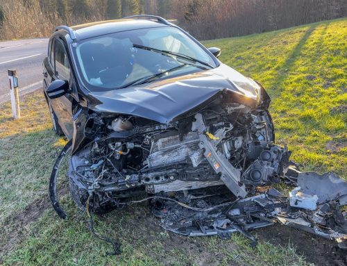 Verkehrsunfall auf der B22 fordert eine Verletzte Person