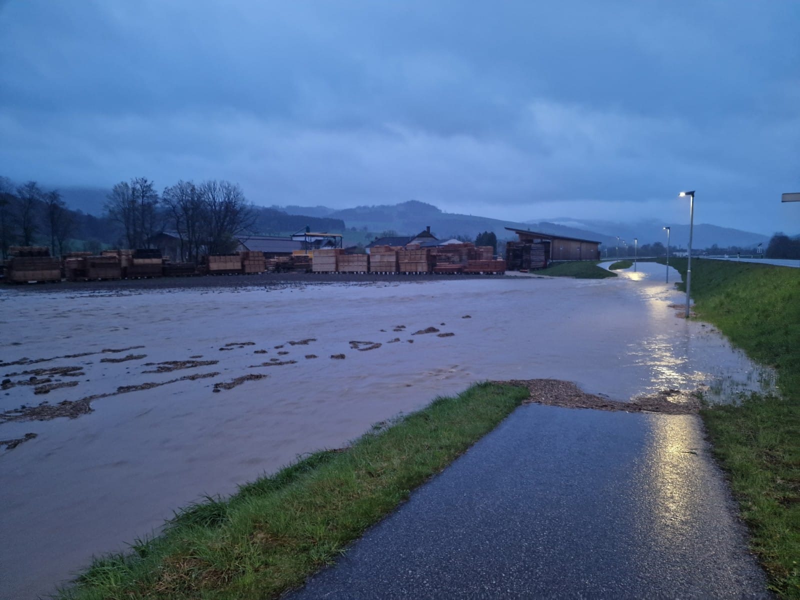Unwettereinsätze + Hochwasser