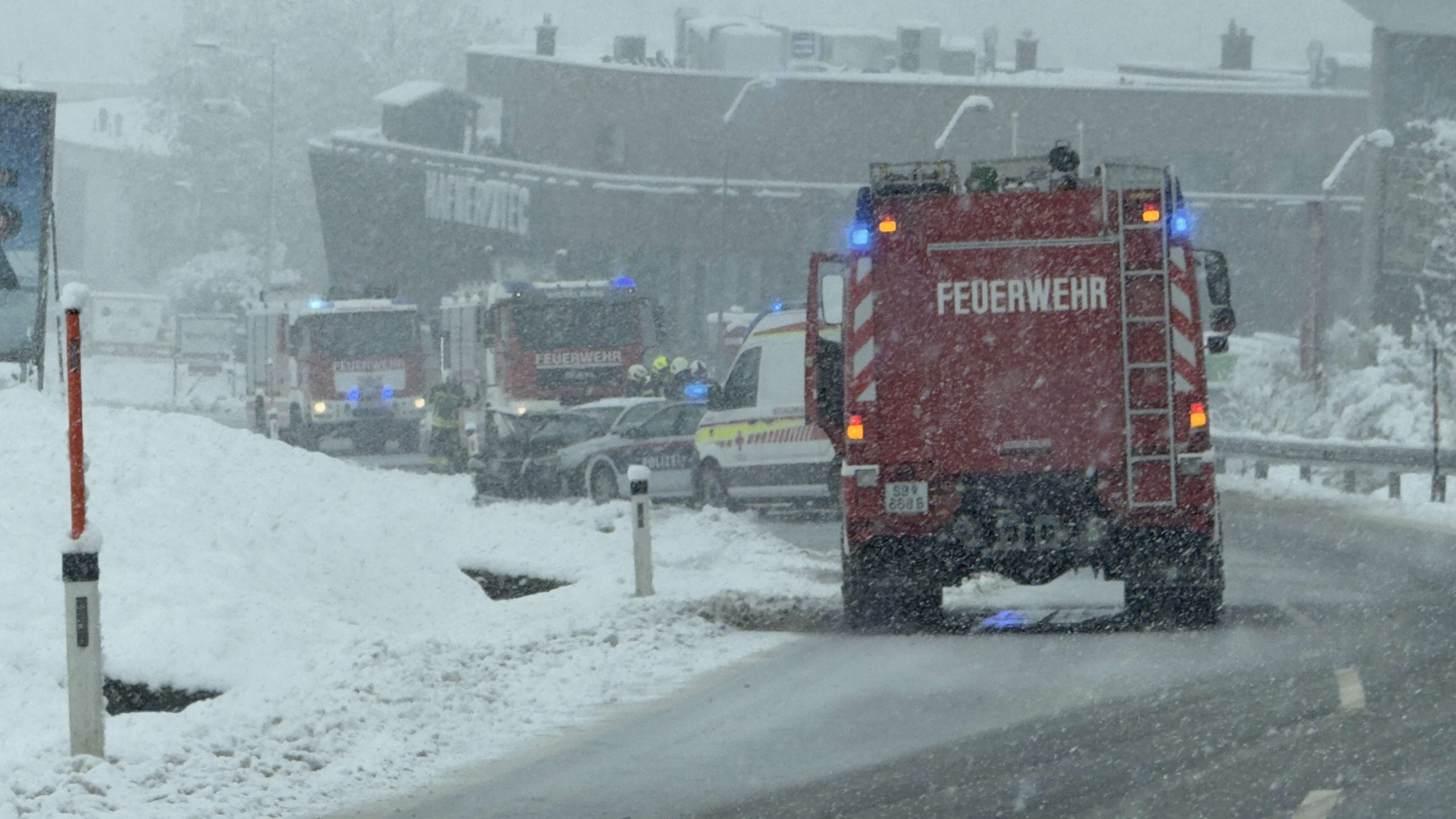 Frontalcrash mit verletzter Person am „Holzingerberg“ bei Wieselburg