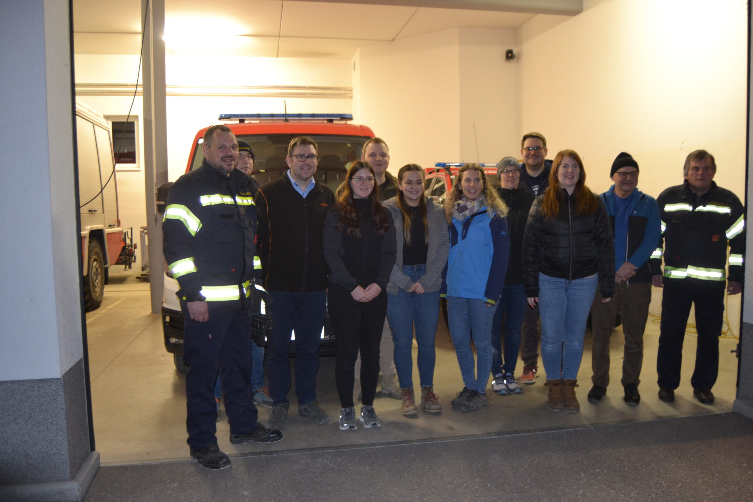 Gemeinsame Feuerlöscherschulung mit der Raiffeisenbank Gresten