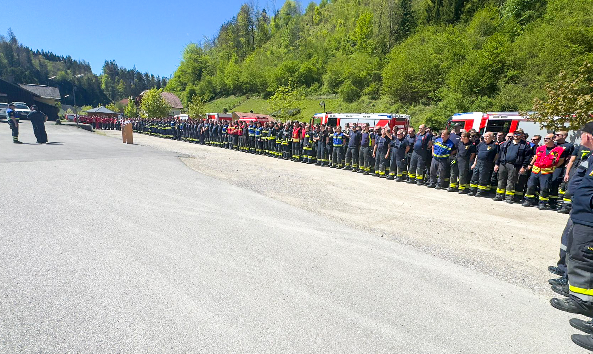 Kameraden aus Purgstall bei Großübung in Opponitz