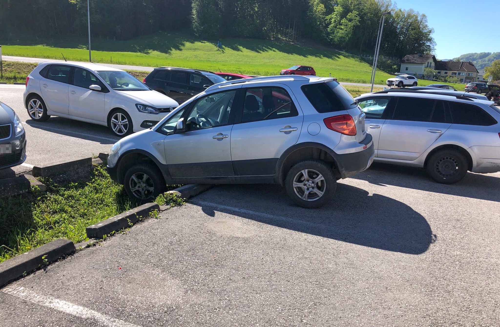 Fahrzeugbergung beim Einkaufspark in Purgstall