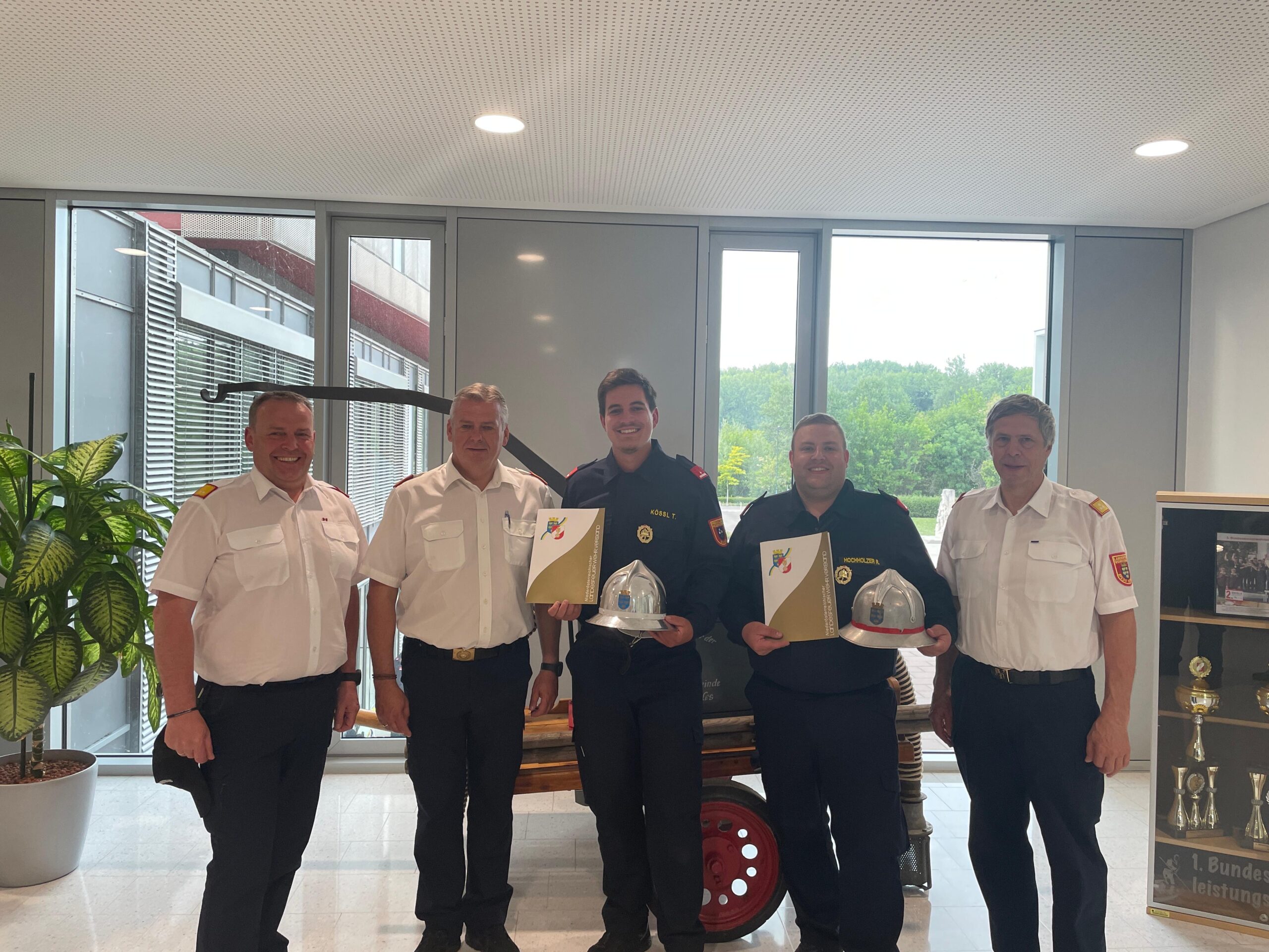 Weiße Fahne für die wanger Kameraden bei der Feuerwehrmatura – FLA Gold