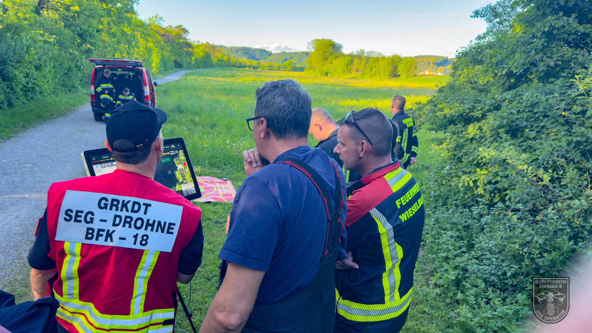 Feuerwehr Purgstall, Tauchdienst-West und Bezirks-Drohne übten Ernstfall in der Erlauf