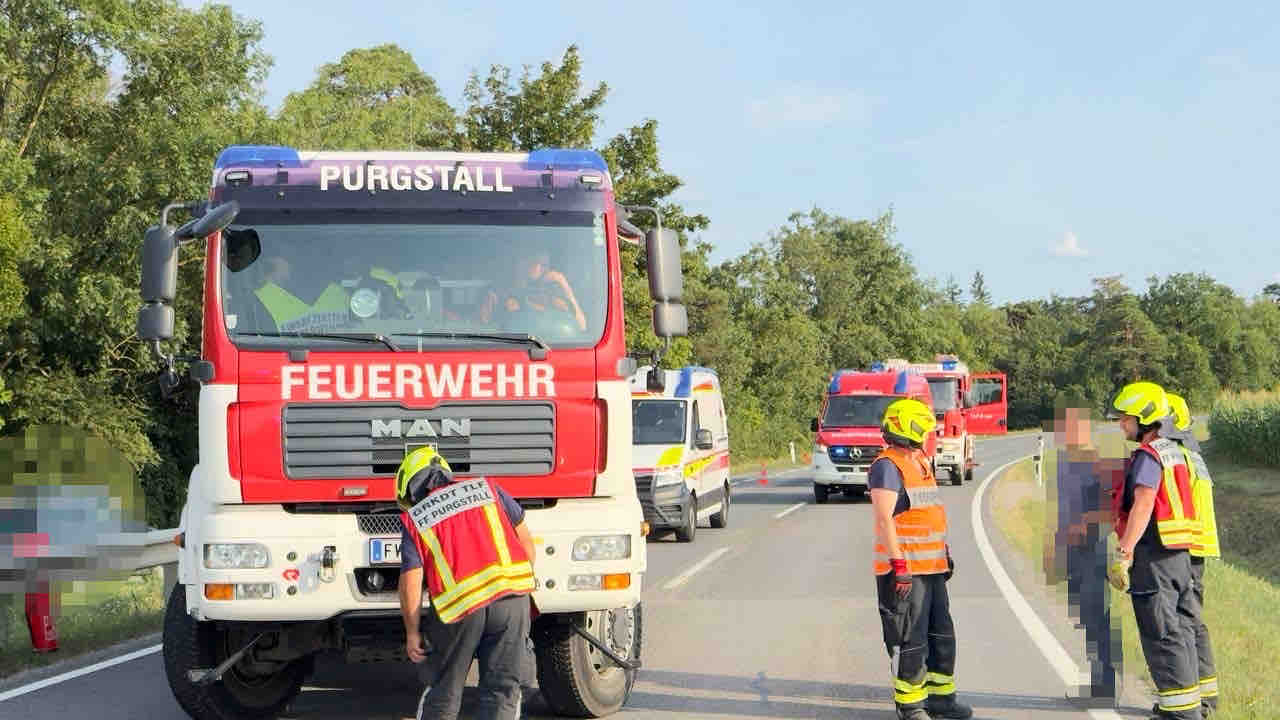 Verkehrsunfall auf der B25 mit drei Verletzten