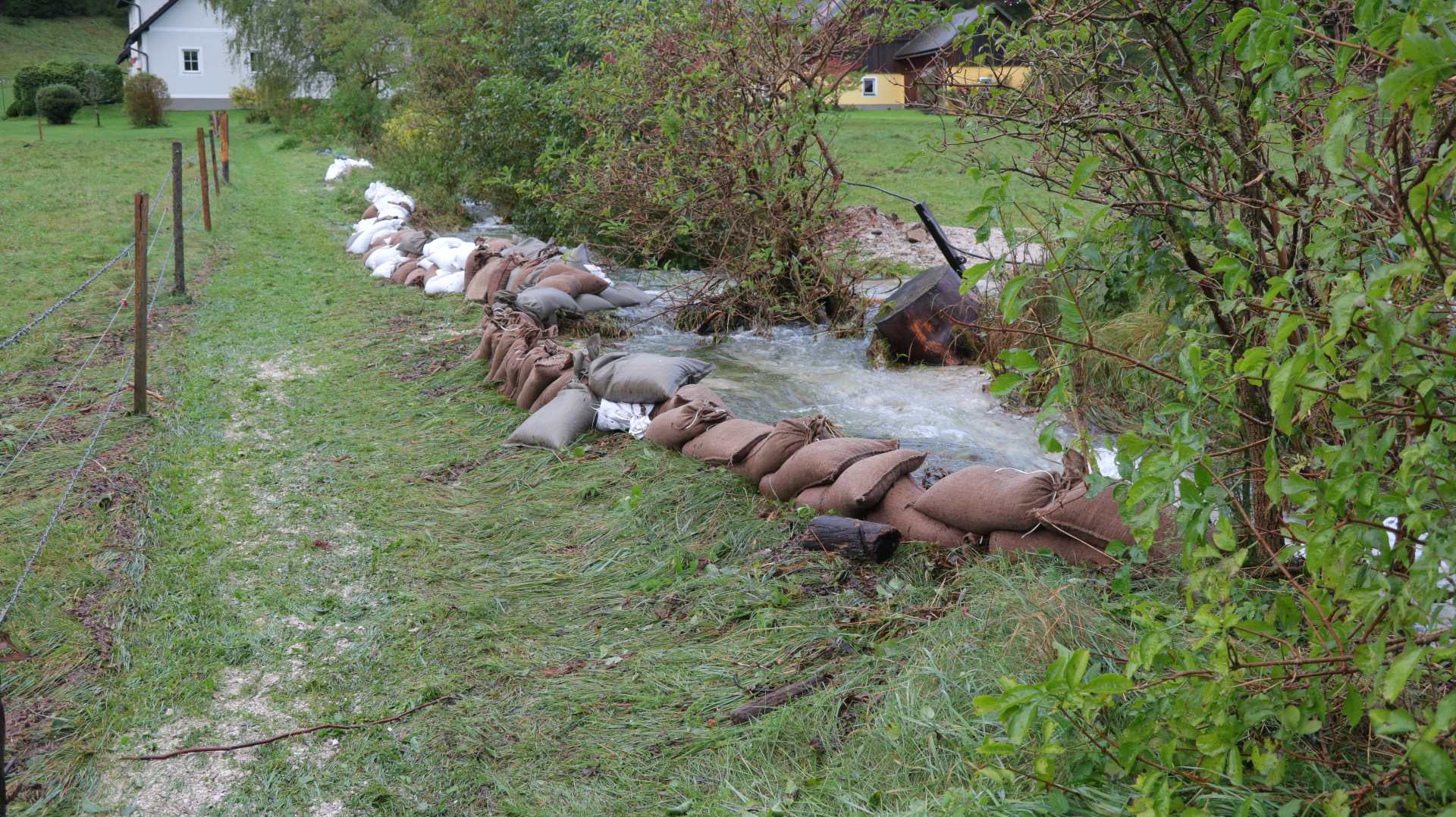 Hochwasser und Schneedruck