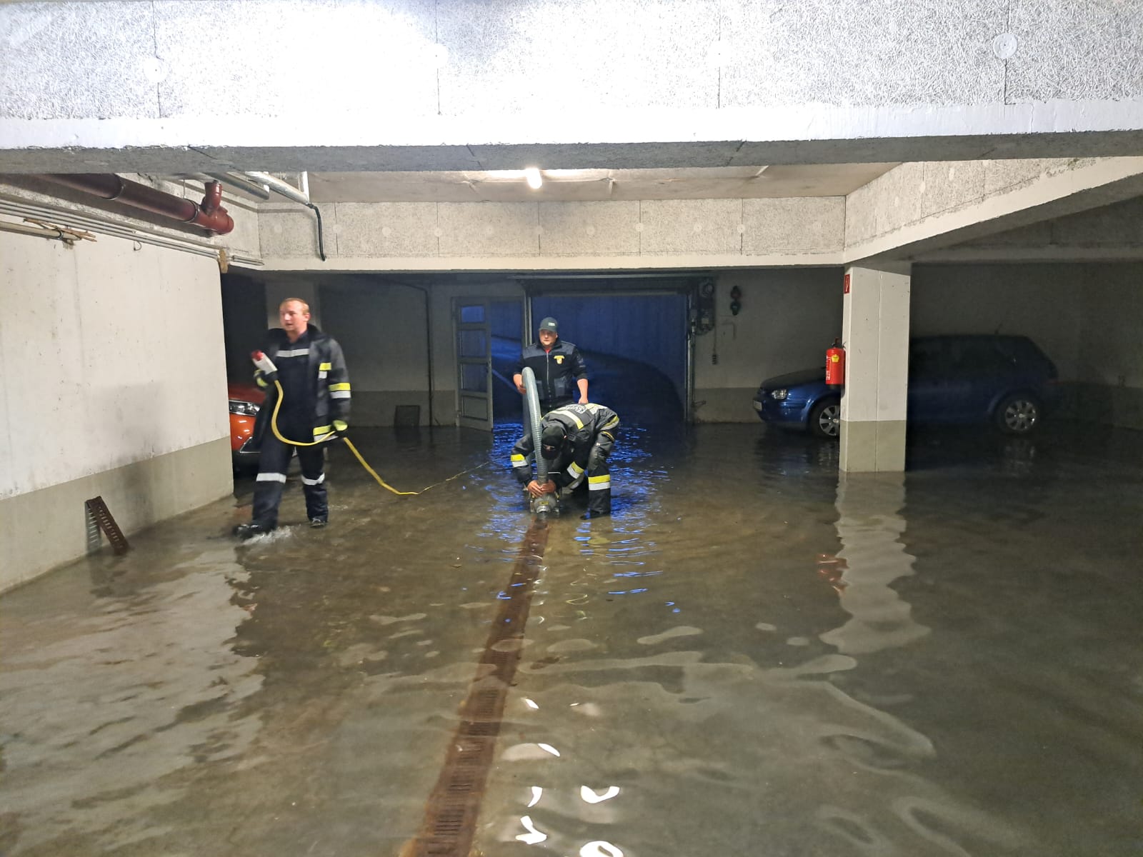 Hochwasser und Mithilfe bei der Verpflegung der Einsatzmannschaften