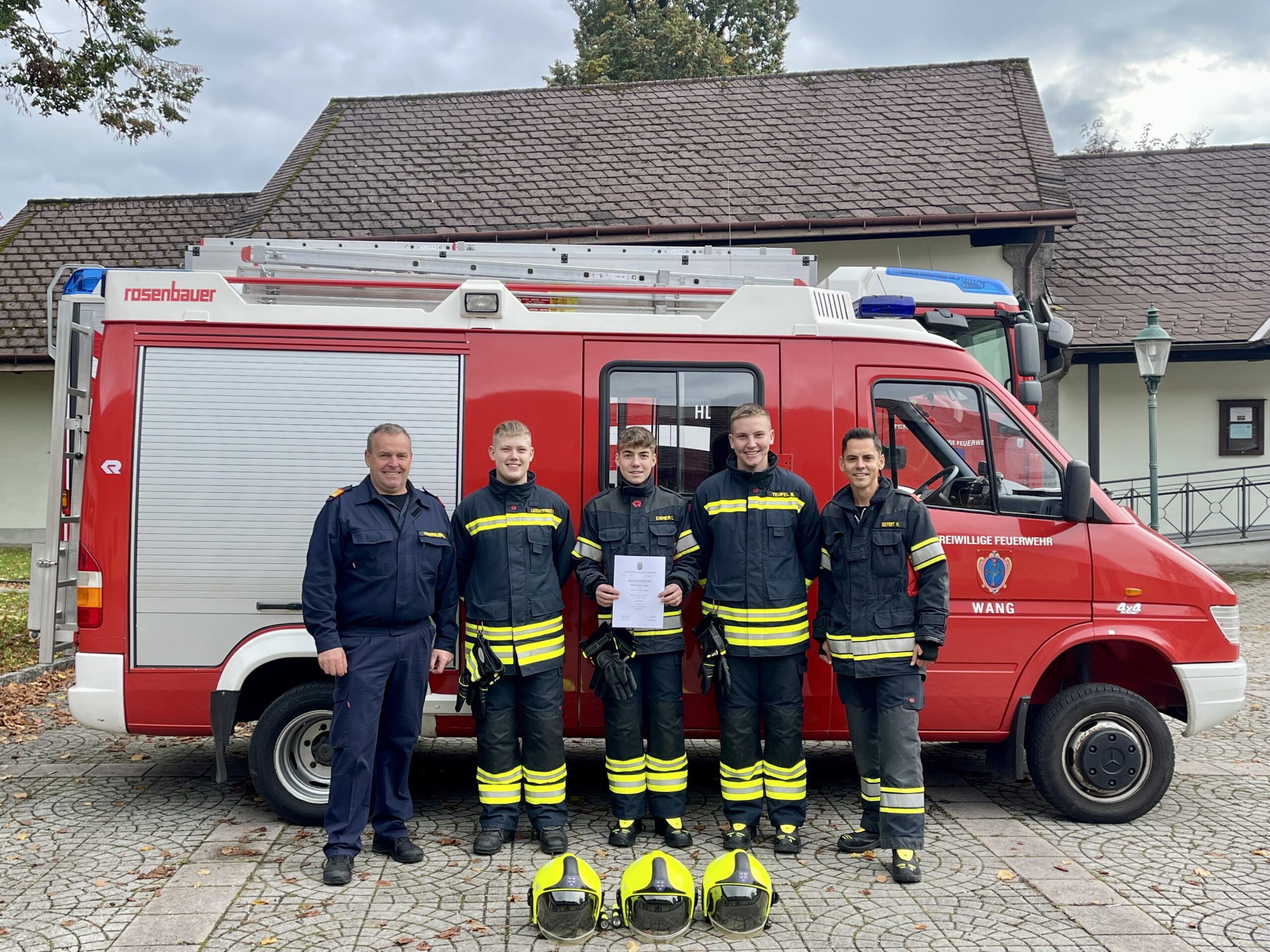 Basisausbildung abgeschlossen – 3 junge Kameraden bereit für den Einsatz