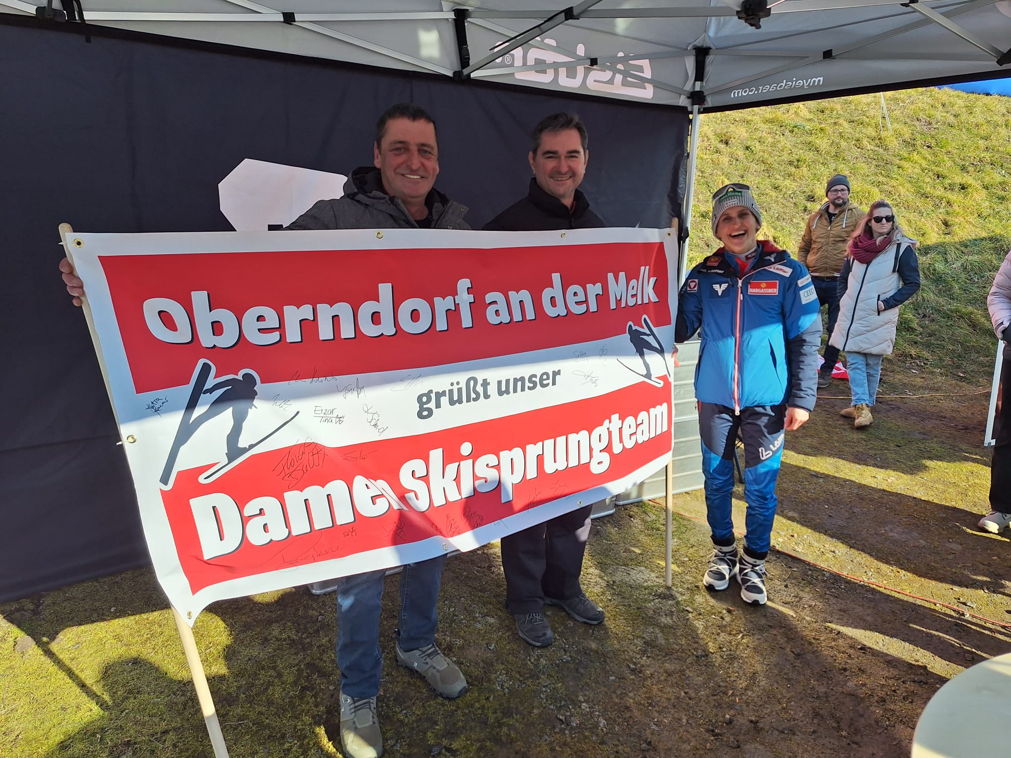 Ausflug zum Damenskispringen in Hinzenbach
