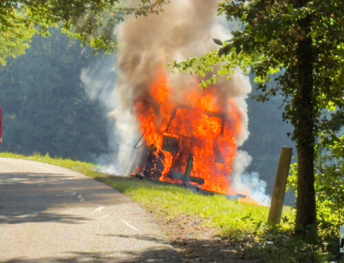 Traktorbrand in Purgstall – Drei Feuerwehren im Einsatz