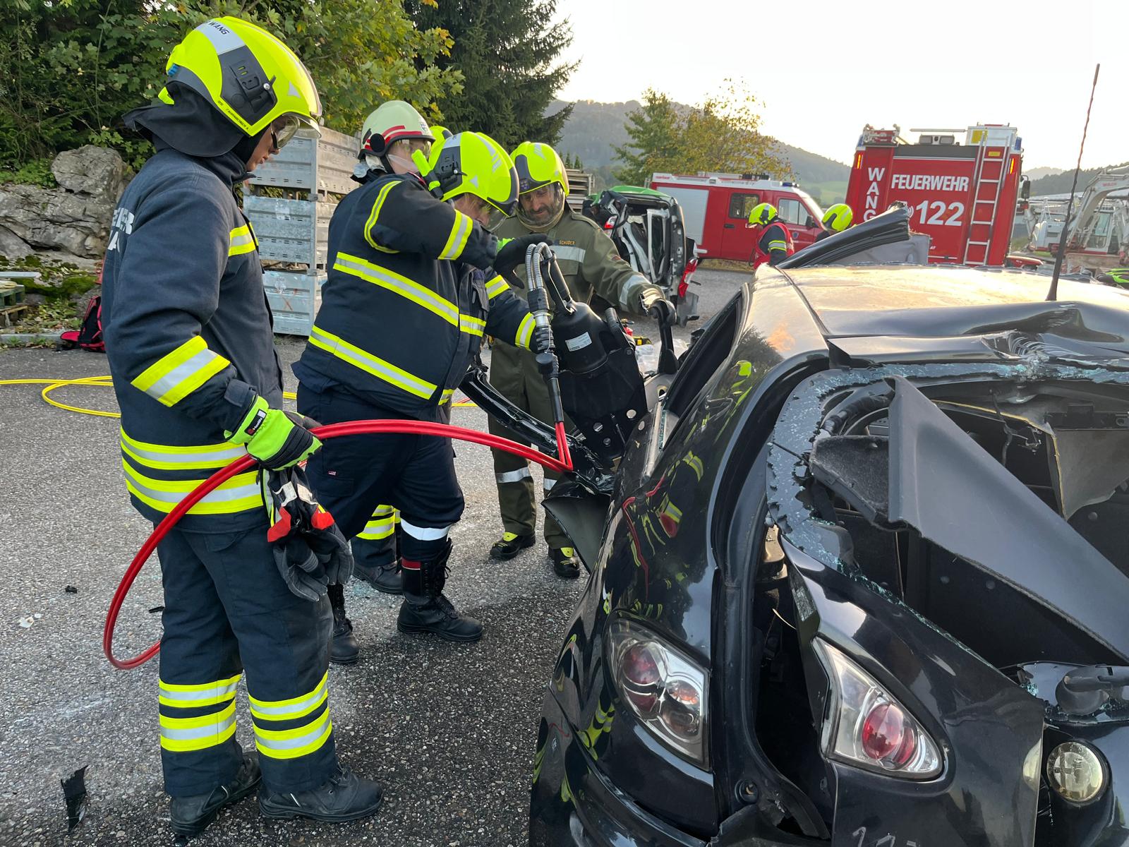 Monatsübung September – Grundlagen der Technik bei der Menschenrettung aus KFZ