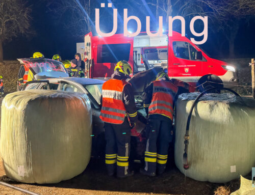 EINSATZÜBUNG: VERKEHRSUNFALL MIT MENSCHENRETTUNG