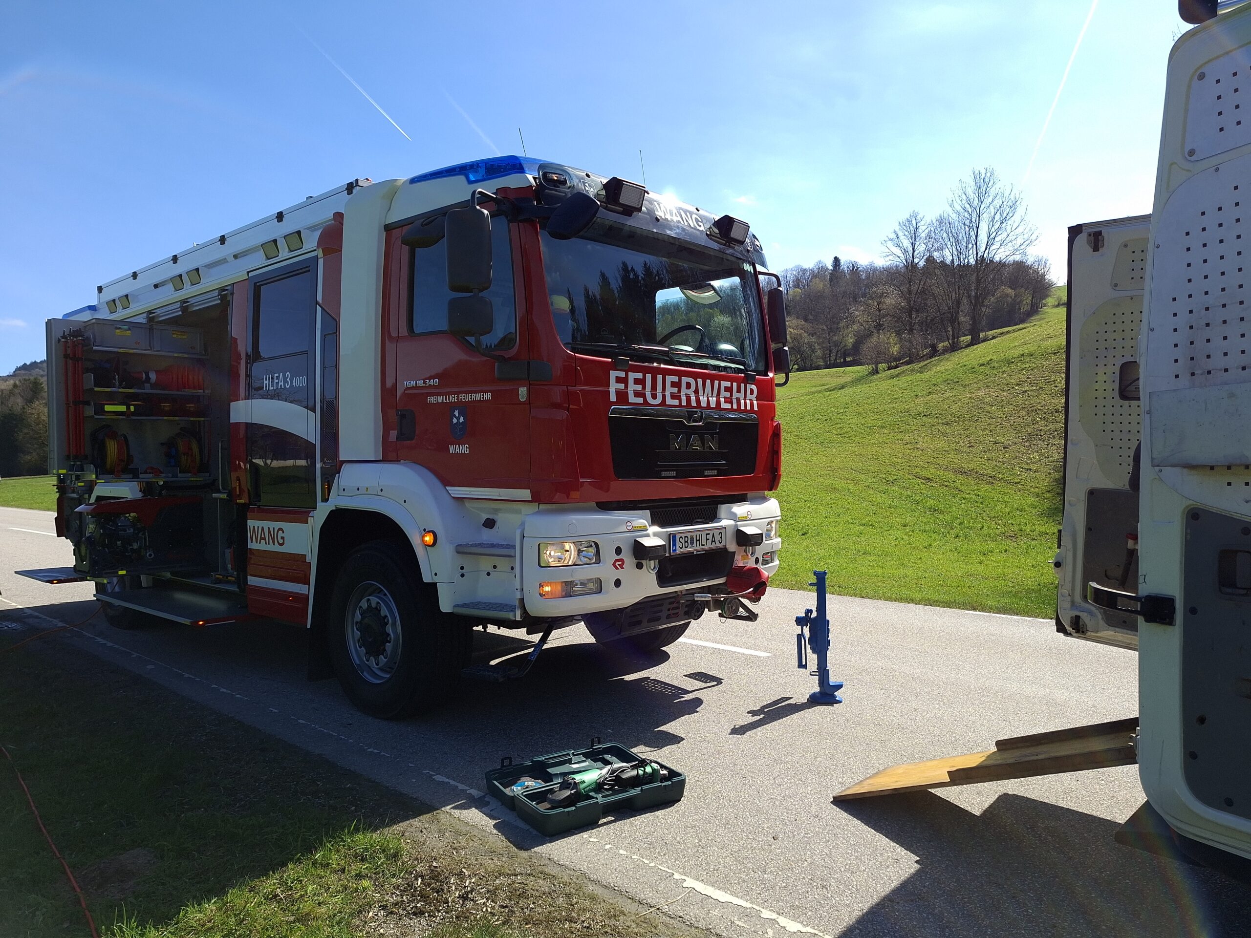 Reifenplatzer führt zu Einsatz auf der L96
