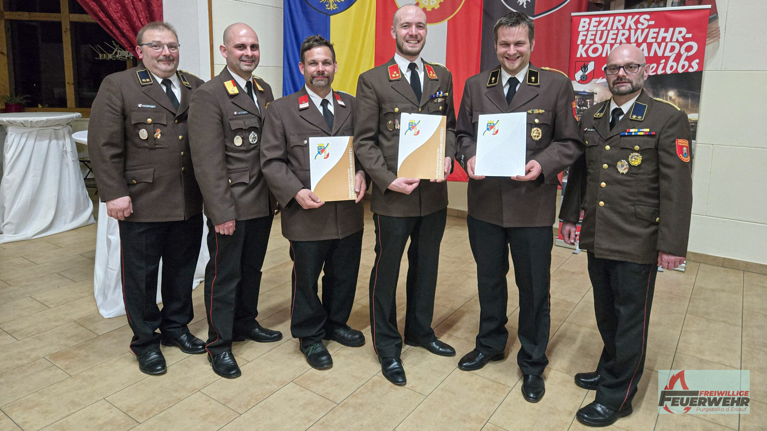 Auszeichnungen und Ernennungen beim Bezirksfeuerwehrtag Scheibbs