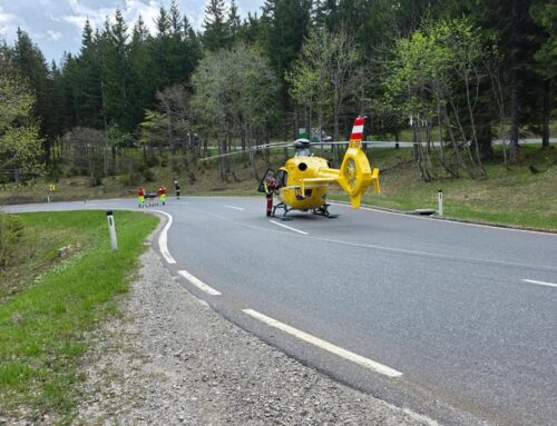 T1 Verkehrsunfall – Motorrad gegen PKW in Puchenstuben