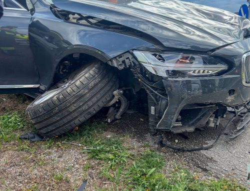 Einsatzreicher Nachmittag: Feuerwehr Purgstall zu zwei Fahrzeugbergungen alarmiert