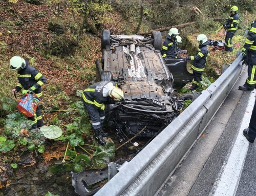 T2 – Verkehrsunfall mit Menschenrettung auf  B25