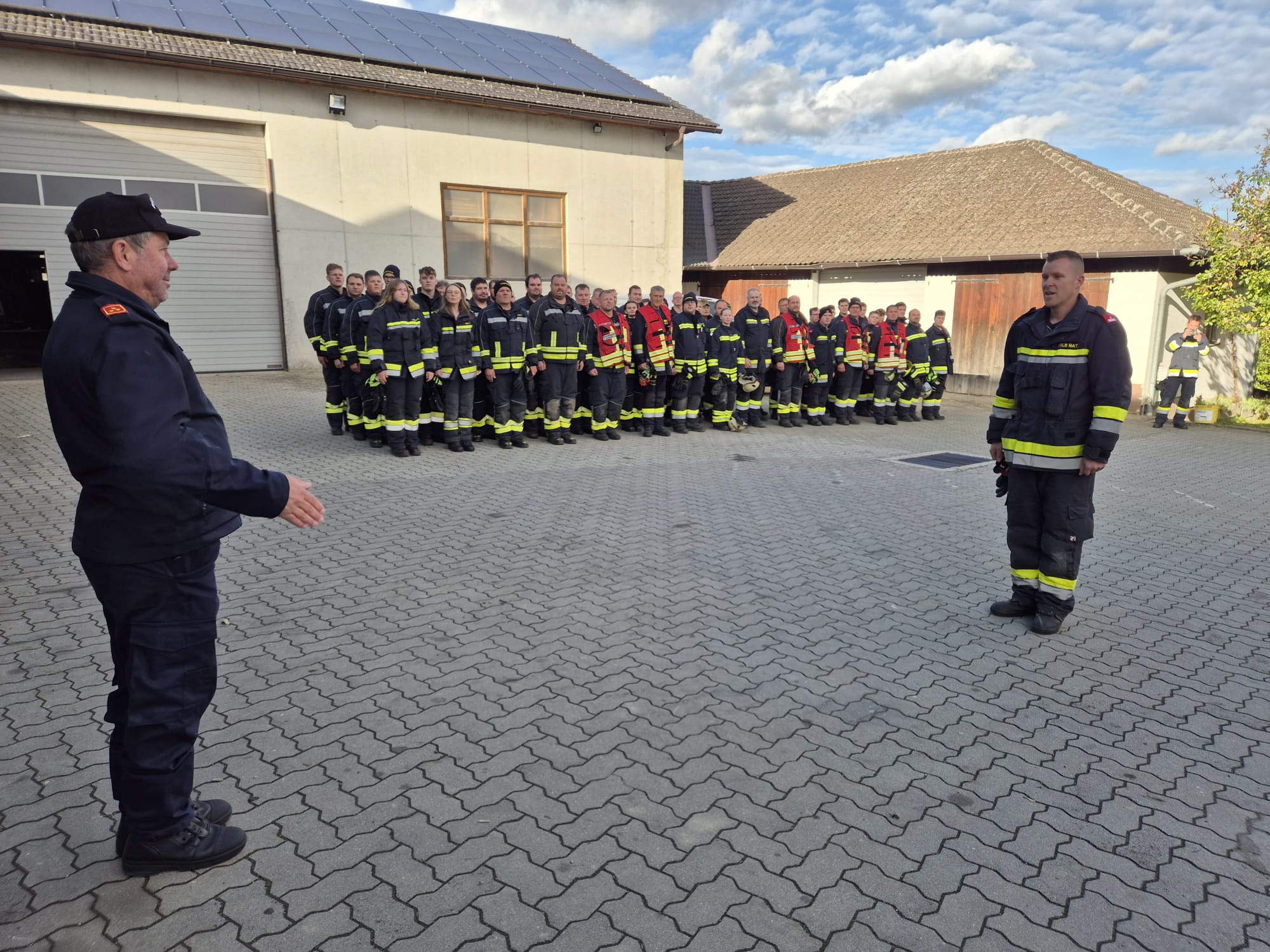 96b21718-96f3-4a96-a631-df9abaf63d7c